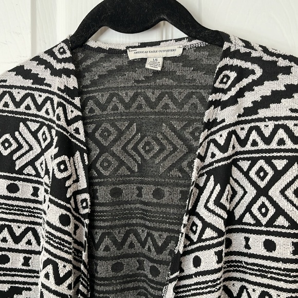 American Eagle Outfitters open cardigan sweater western Aztec black white LG - Picture 2 of 13